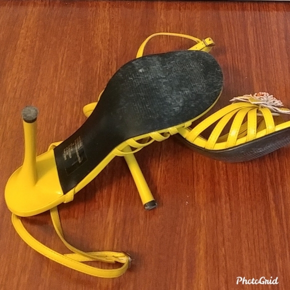 Ankle strap heels - Picture 5 of 6